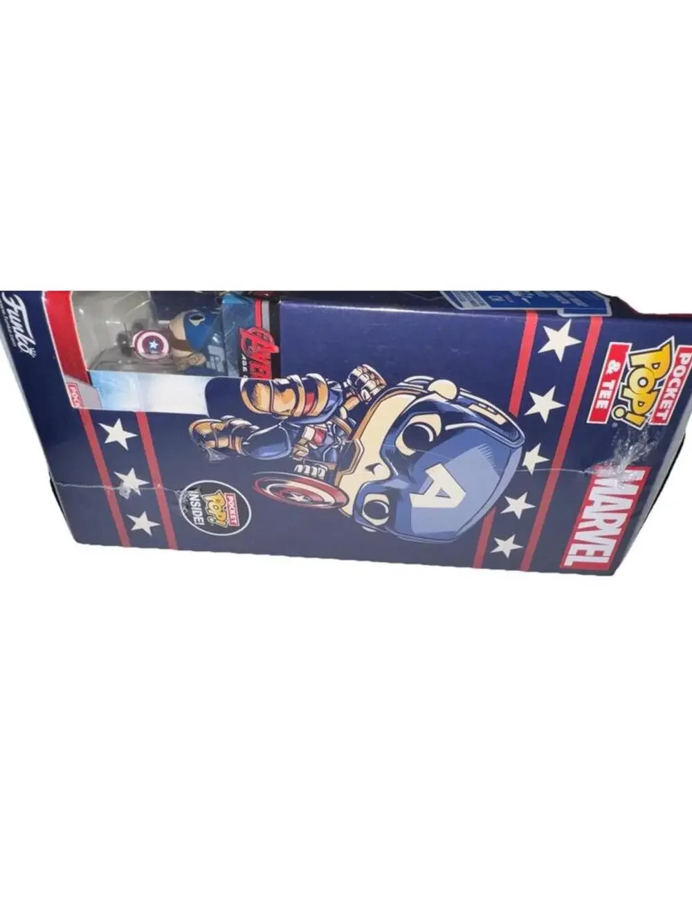 Marvel’s Captain America- Pocket POP/T-Shirt (Small) Bundle - FUNKO POP! MINIS